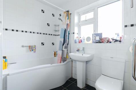 For Sale by Aspire Residential - Courtlands Close