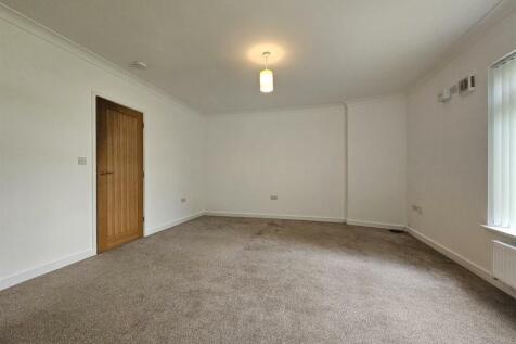 For Sale by Aspire Residential - Clive Court
