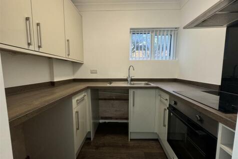 For Sale by Aspire Residential - Clive Court