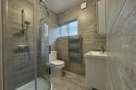 For Sale by Aspire Residential - Clive Court