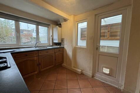 For Sale by Aspire Residential - Surrey Street