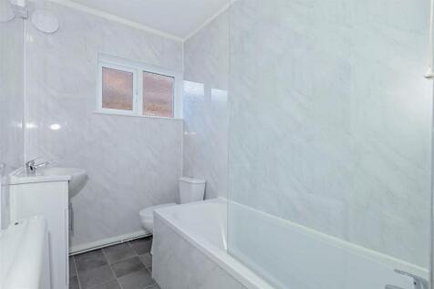 For Sale by Aspire Residential - Clive Court