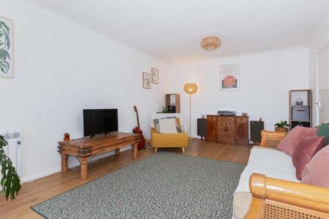 For Sale by Aspire Residential - Strone Court
