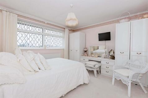 For Sale by Aspire Residential - Boxgrove