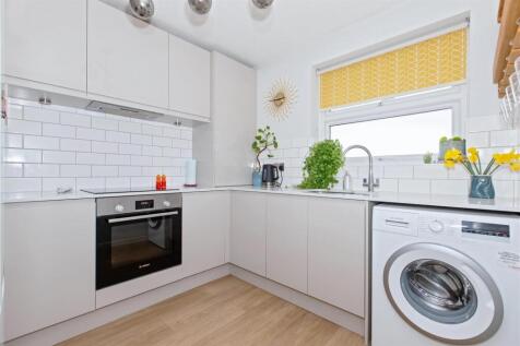 For Sale by Aspire Residential - Walberton Court