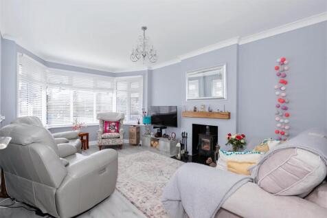 For Sale by Aspire Residential | Nutley Crescent
