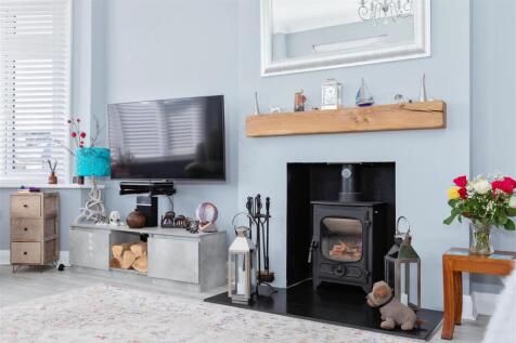 For Sale by Aspire Residential | Nutley Crescent