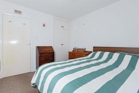 Essex Court.jpg