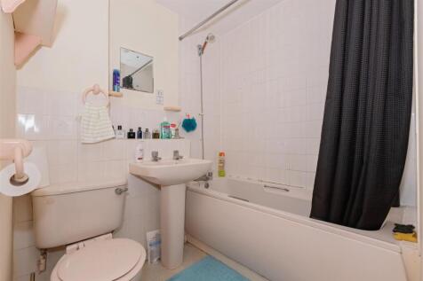 For Sale by Aspire Residential - Dorking Court