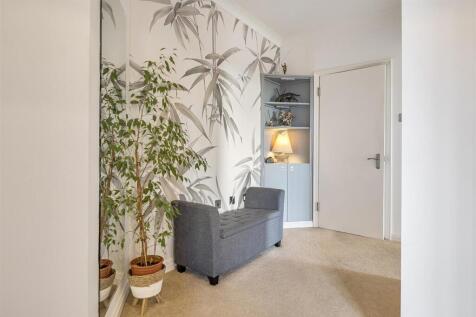 For Sale by Aspire Residential | Arundel Lodge