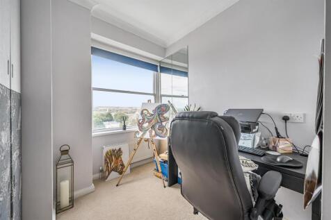 For Sale by Aspire Residential | Arundel Lodge