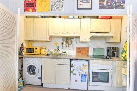 For Sale by Aspire Residential | Bath Road