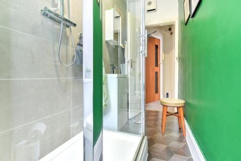 For Sale by Aspire Residential | Bath Road