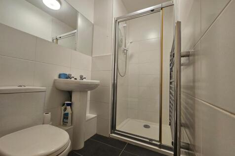 Shower Room.jpg