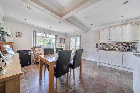 For Sale by  Aspire Residential | Glynde Avenue