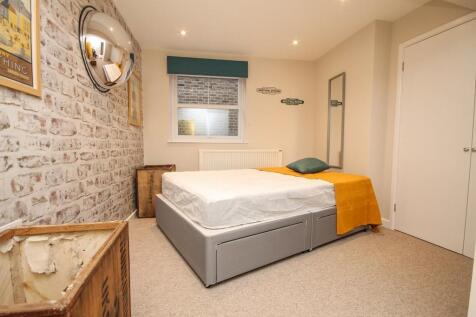 To Let By Aspire Residential, Montague Street