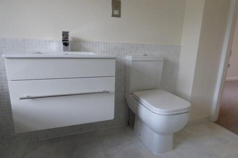 En-Suite Bathroom