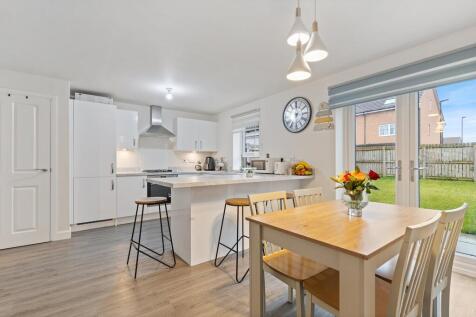 20 Riverside Lane, W
