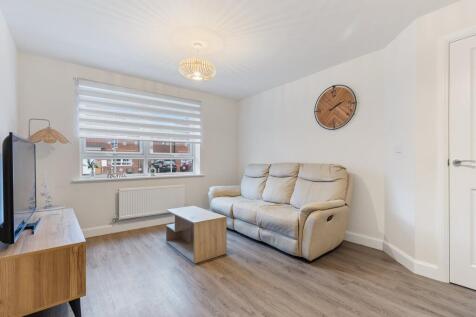 20 Riverside Lane, W