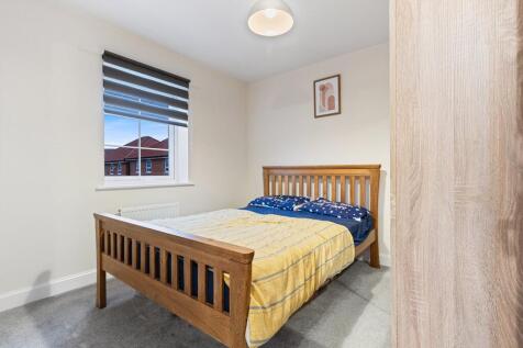 20 Riverside Lane, W