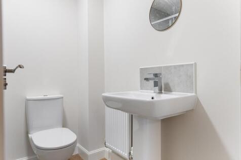 20 Riverside Lane, W
