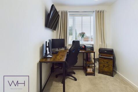 CAM03785G0-PR0196-ST
