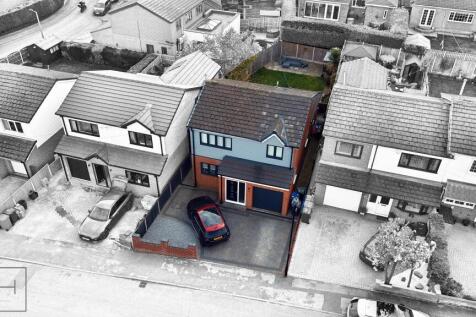 DRONE BLACK &amp; WHITE