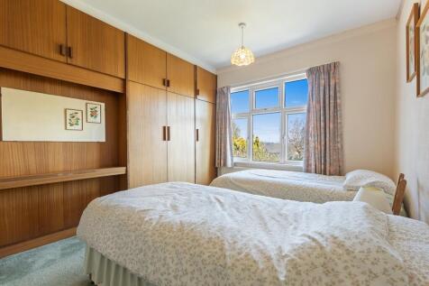 2 Crabgate Drive, Sk