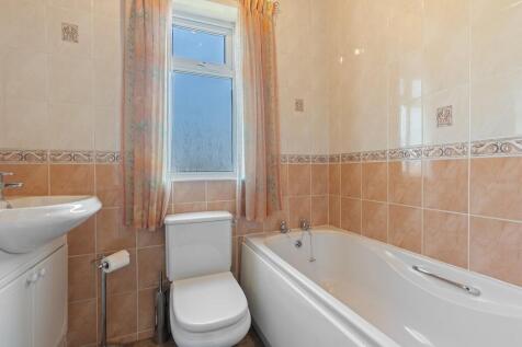 2 Crabgate Drive, Sk