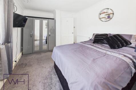 CAM03785G0-PR0259-ST