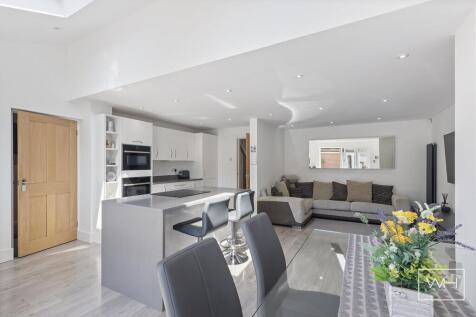 16 Barnsley Rd, Scaw