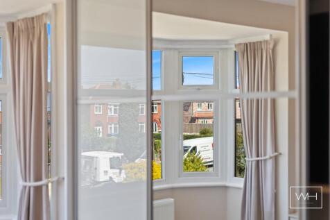 16 Barnsley Rd, Scaw