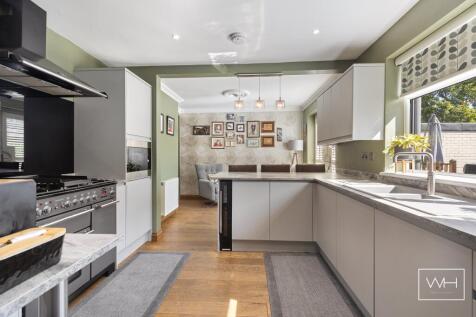 13 Ashburnham Close 