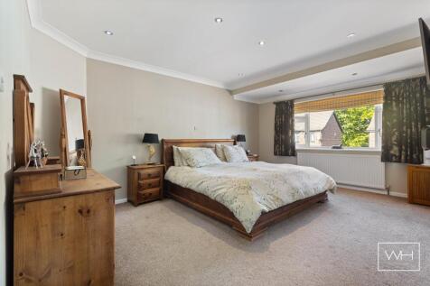 13 Ashburnham Close 