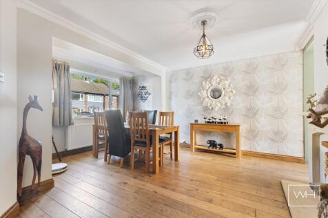13 Ashburnham Close 