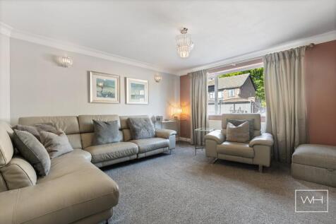 13 Ashburnham Close 