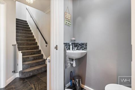 13 Ashburnham Close 