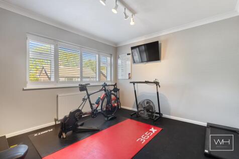 13 Ashburnham Close 