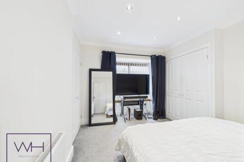 CAM03785G0-PR0272-ST