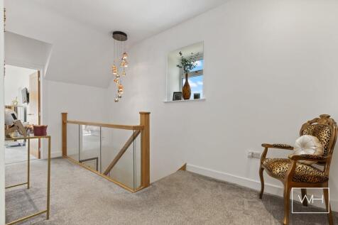 17 Oxton Drive, Warm