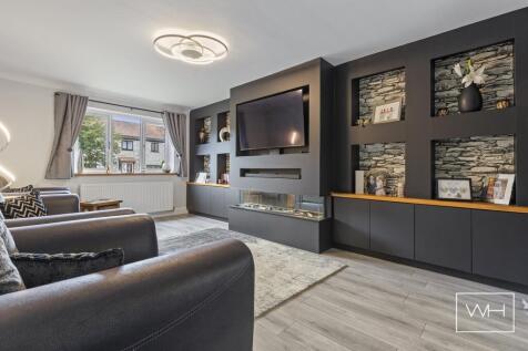 4 Manor Farm Close, 