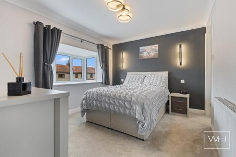 4 Manor Farm Close, 