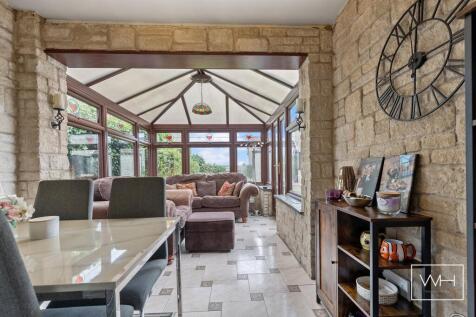 4 Manor Farm Close, 