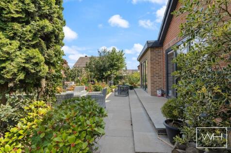 16 Chepstow Gardens,
