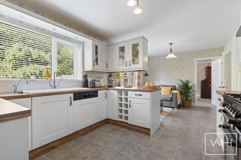 18 Roe Croft Close, 