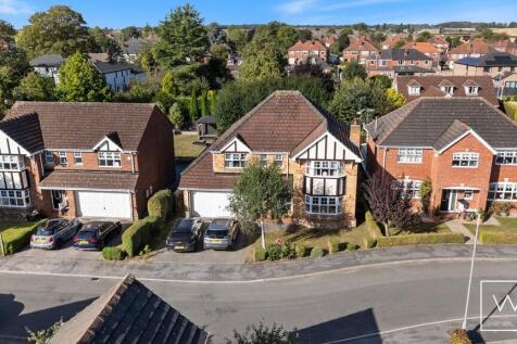 18 Roe Croft Close, 