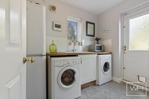 18 Roe Croft Close, 
