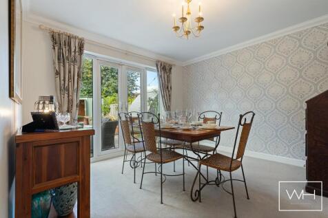 18 Roe Croft Close, 