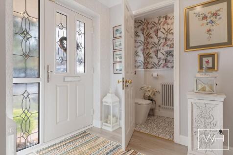 18 Roe Croft Close, 