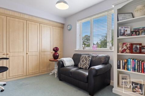 18 Roe Croft Close, 
